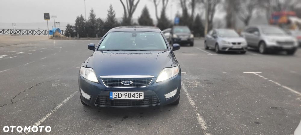 Ford Mondeo 2.0 TDCi Ambiente - 11