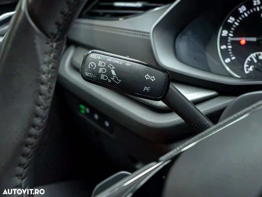 Skoda Octavia 2.0 TDI DSG Ambition - 29