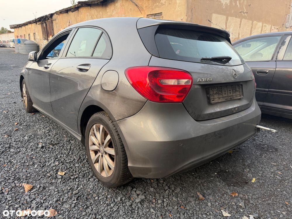 Mercedes-Benz A-Class 2014 photo 3