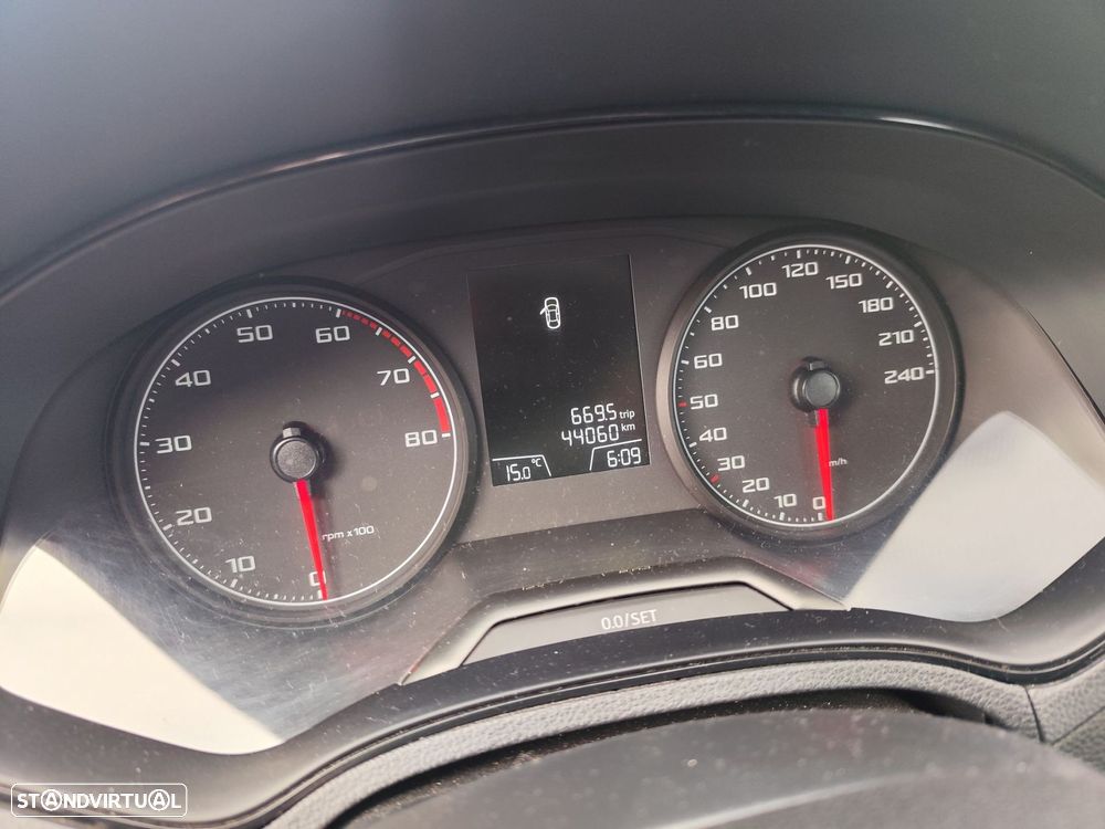 SEAT Ibiza 1.0 Reference - 13