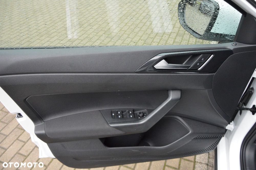 Volkswagen Taigo - 8