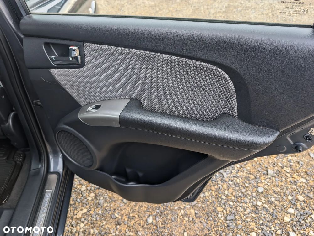 Kia Sportage 2.0 2WD LX - 29