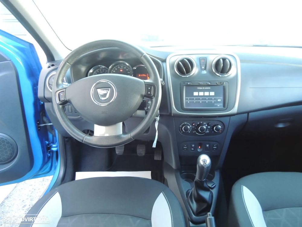 Dacia Sandero 1.5 dCi Stepway - 5