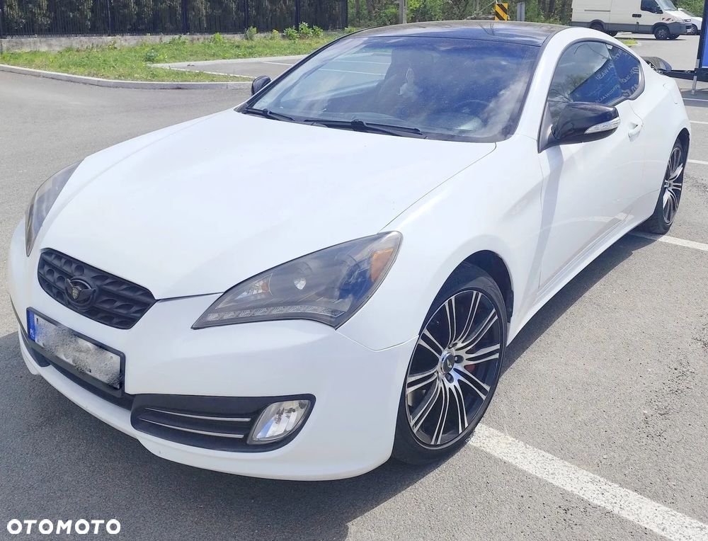 Hyundai Genesis Coupe - 7