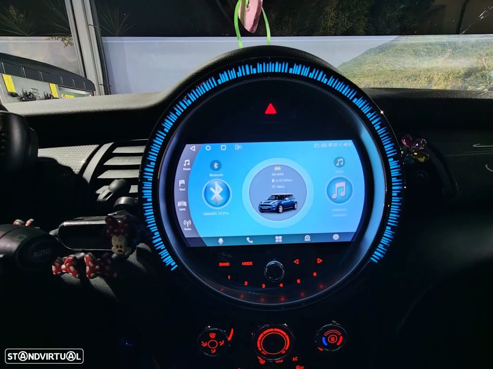 MINI 5 Portas Cooper D Aut. - 10