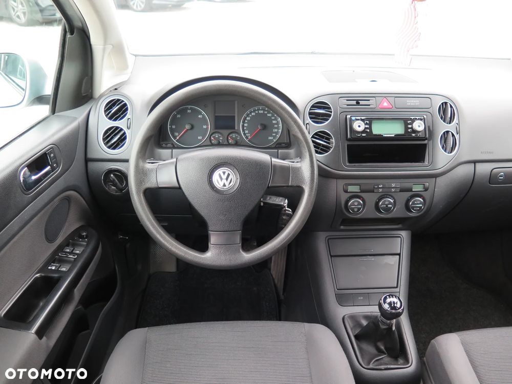 Volkswagen Golf Plus - 14