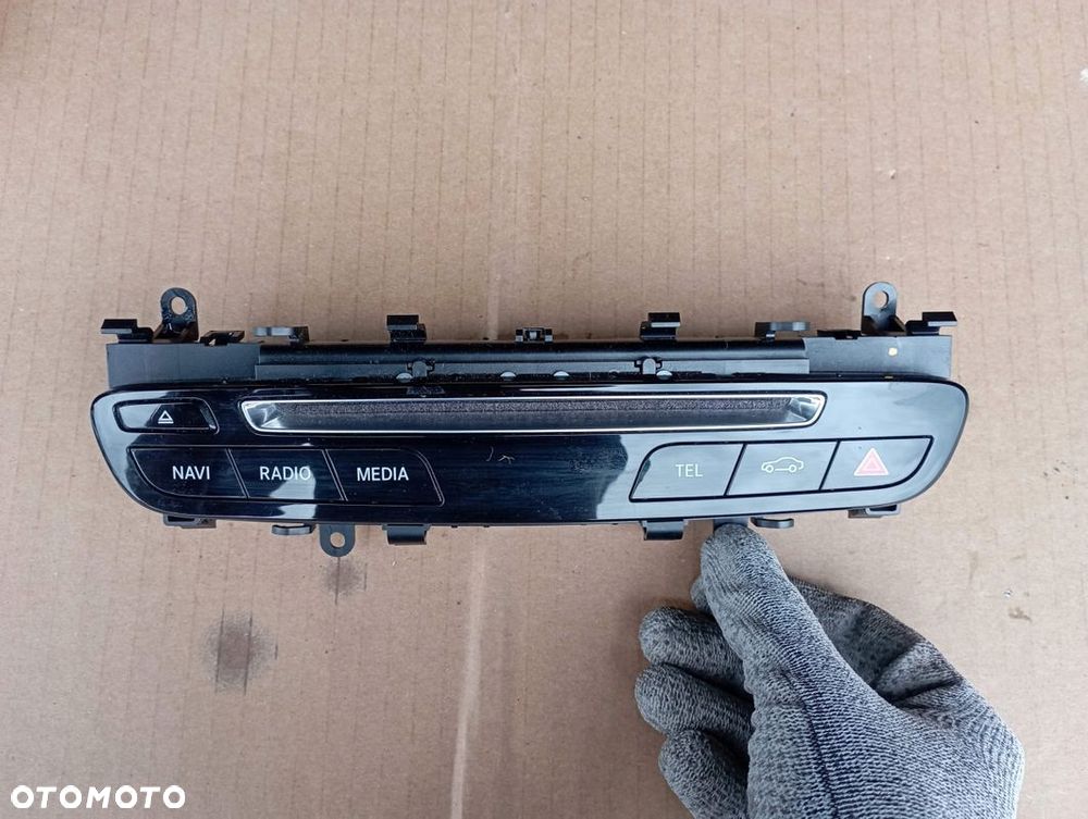 MERCEDES W205 C KLASA RADIO CD RADIOODTWARZACZ A2059054601 A2059007321 - 2