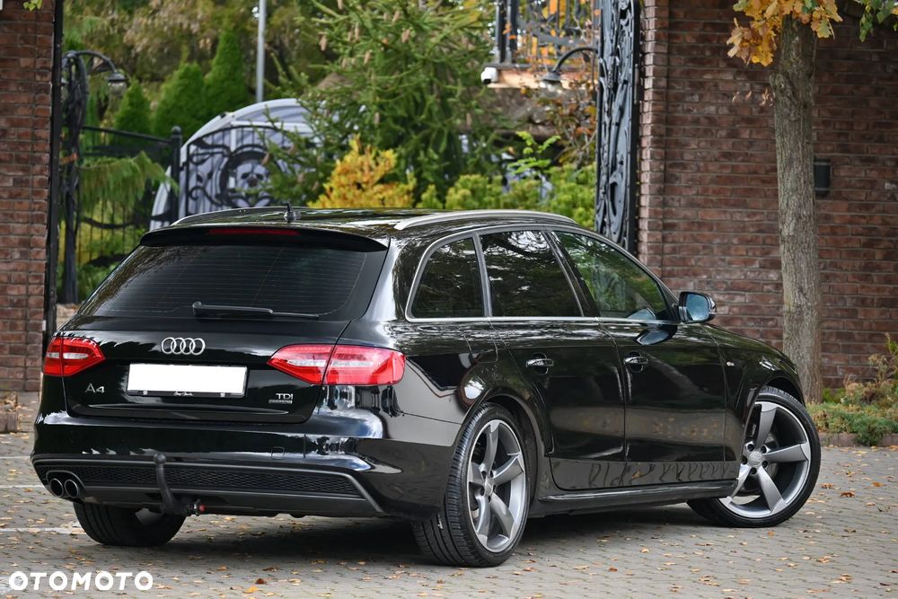 Audi A4 Avant 2.0 TDI DPF quattro S tronic S line Sportpaket - 18