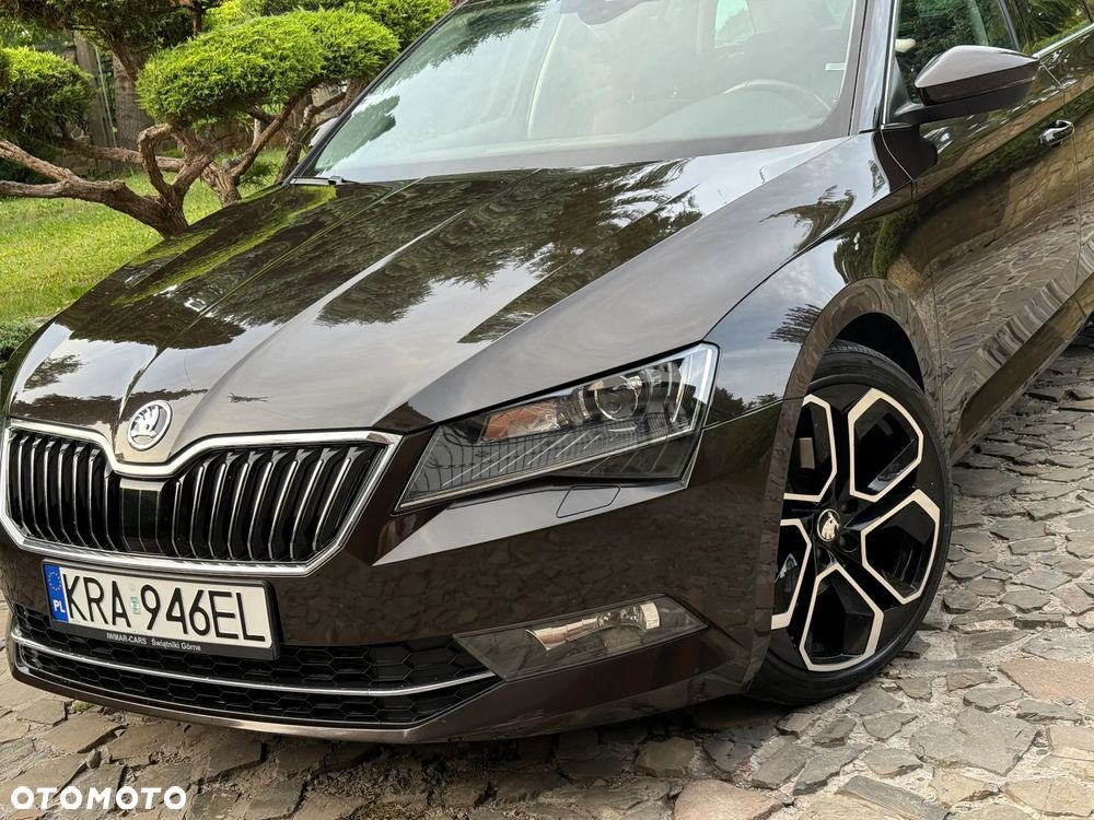 Skoda Superb 2.0 TDI 4x4 DSG Premium Edition - 39