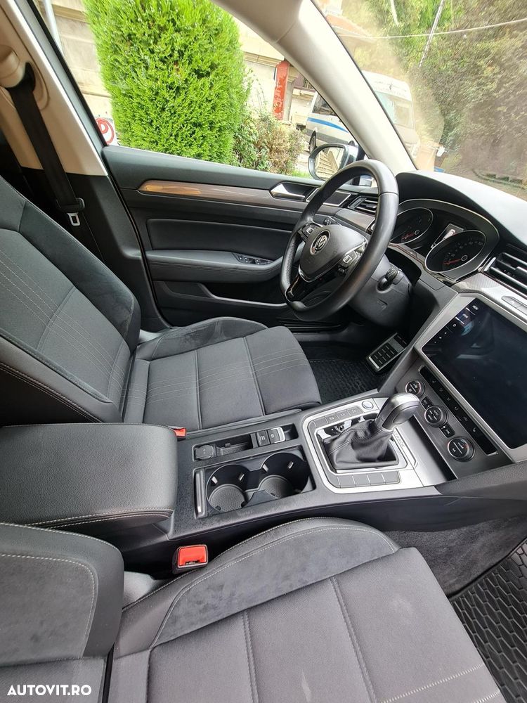 Volkswagen Passat Alltrack 2.0 TDI SCR 4Motion DSG - 24