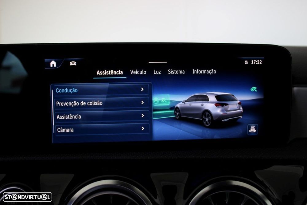 Mercedes-Benz A 250 e AMG Line - 30