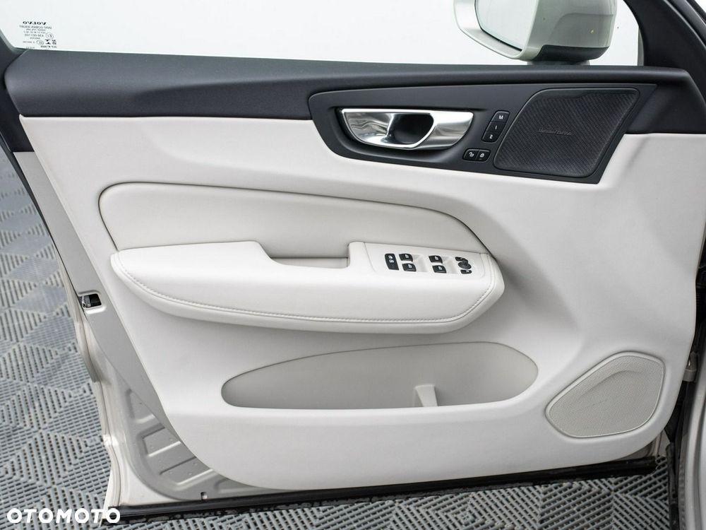 Volvo XC 60 - 10