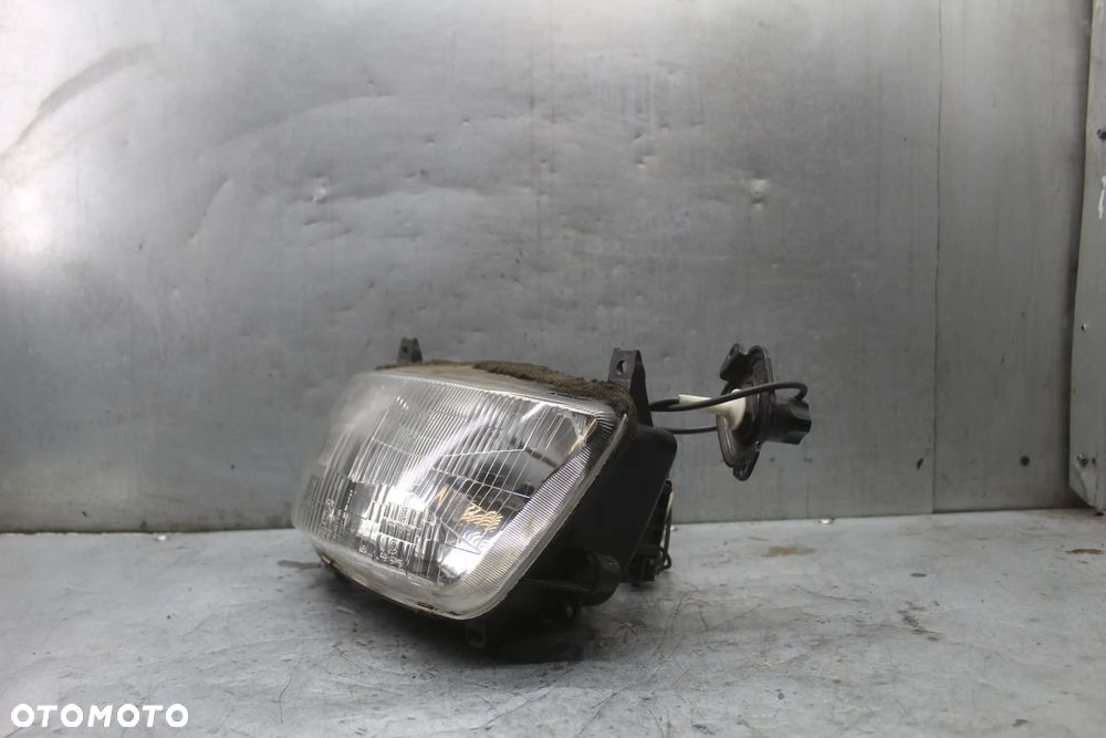 Honda ST 1100 Pan European Lampa przód przednia reflektor - 4