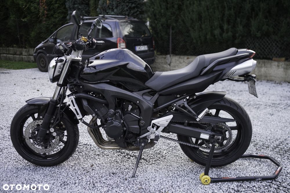 Yamaha FZ6 - 3