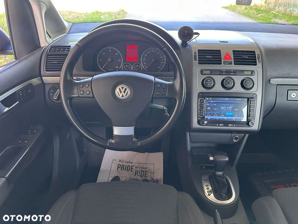 Volkswagen Touran 1.9 TDI Highline DSG - 6