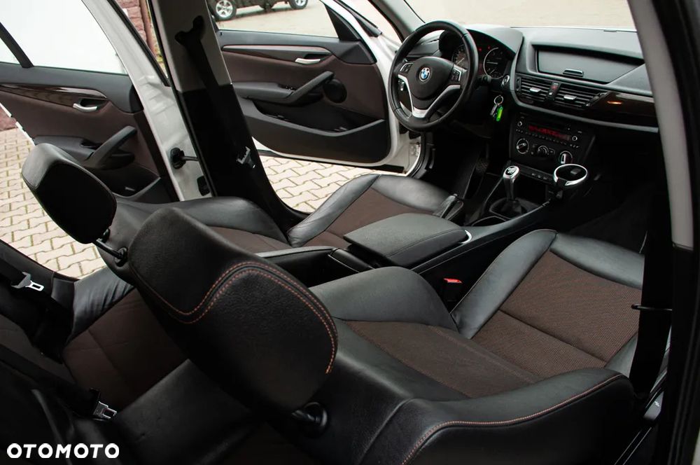 BMW X1 xDrive18d xLine - 35