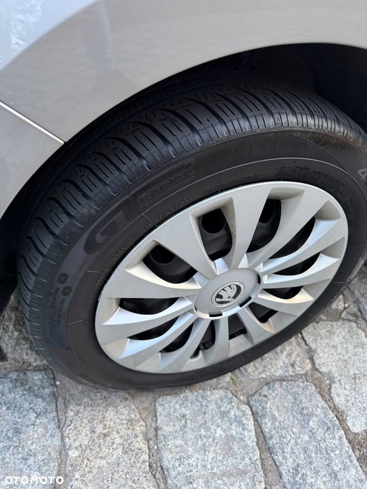 Skoda RAPID 1.0 TSI Style - 26
