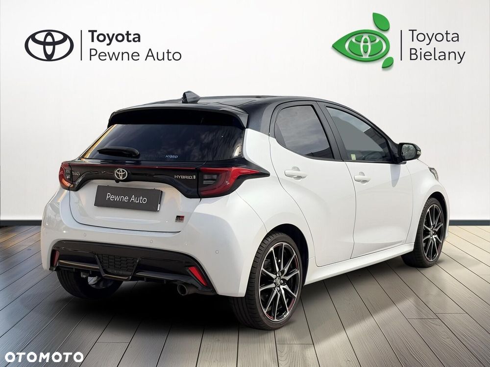 Toyota Yaris 2023 photo 5
