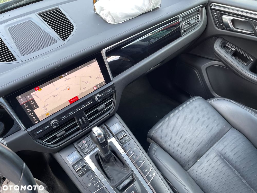 Porsche Macan S - 12