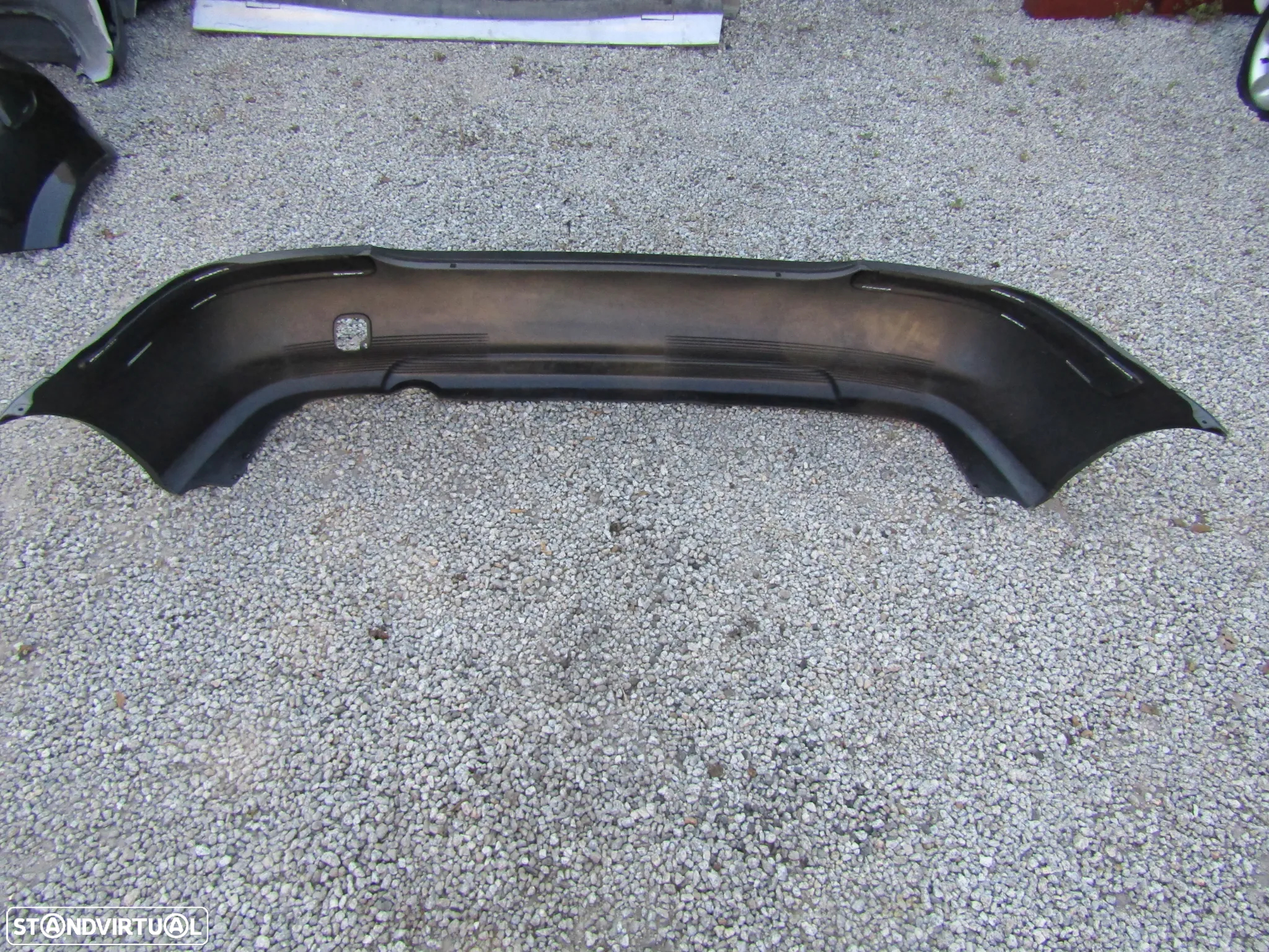 Para-choques tras Nissan Almera N16 ano 2000/2006 original (ver descrição e detalhes) - 5