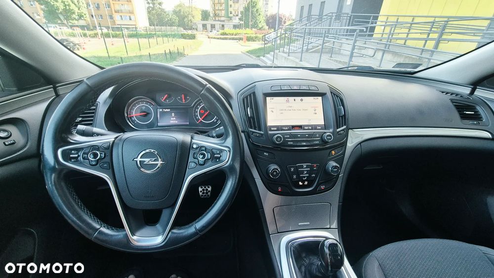 Opel Insignia 1.6 T Edition S&S - 10