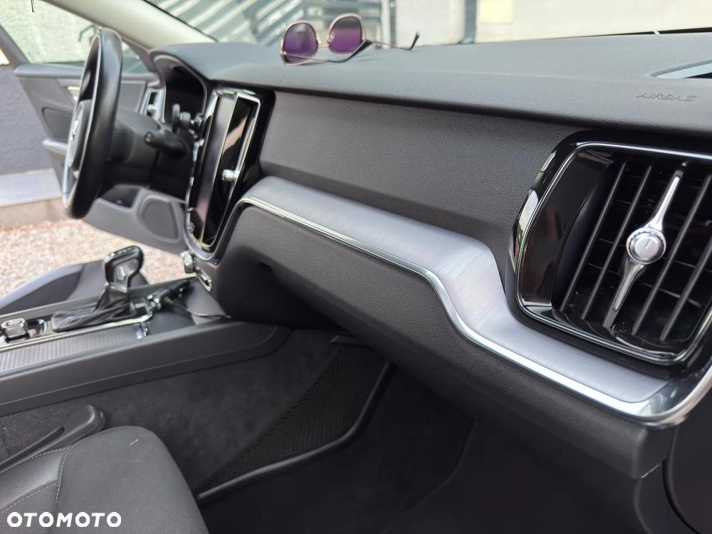 Volvo V60 D3 Geartronic Momentum Pro - 9