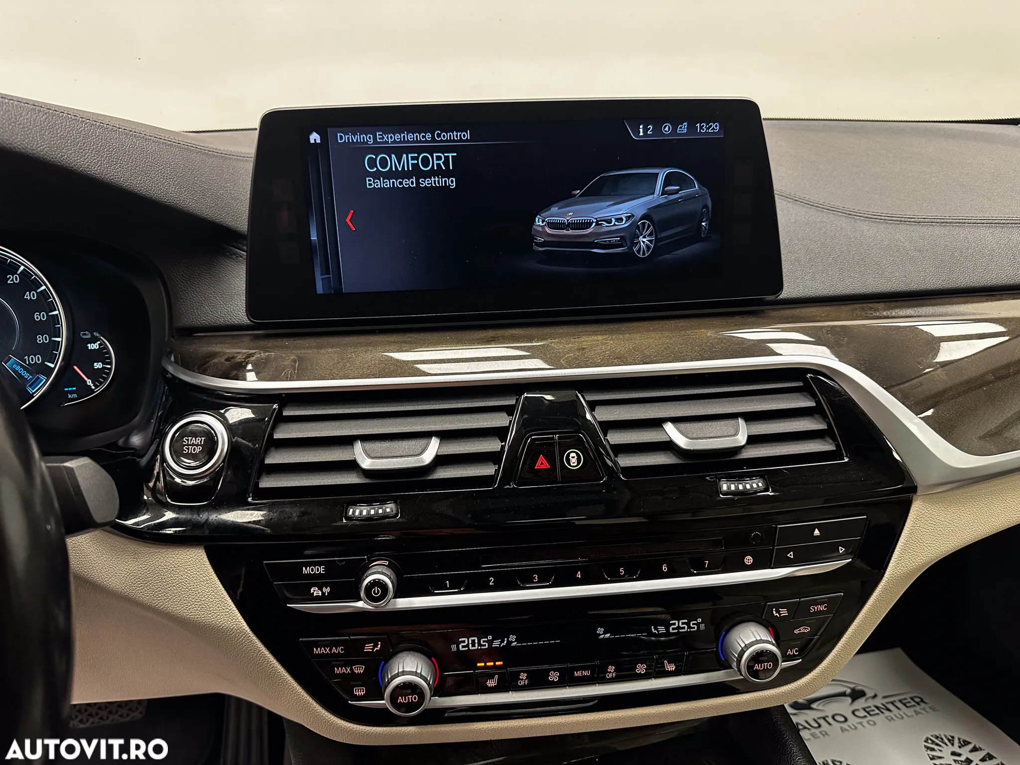 BMW Seria 5 530e Aut. Sport Line - 37