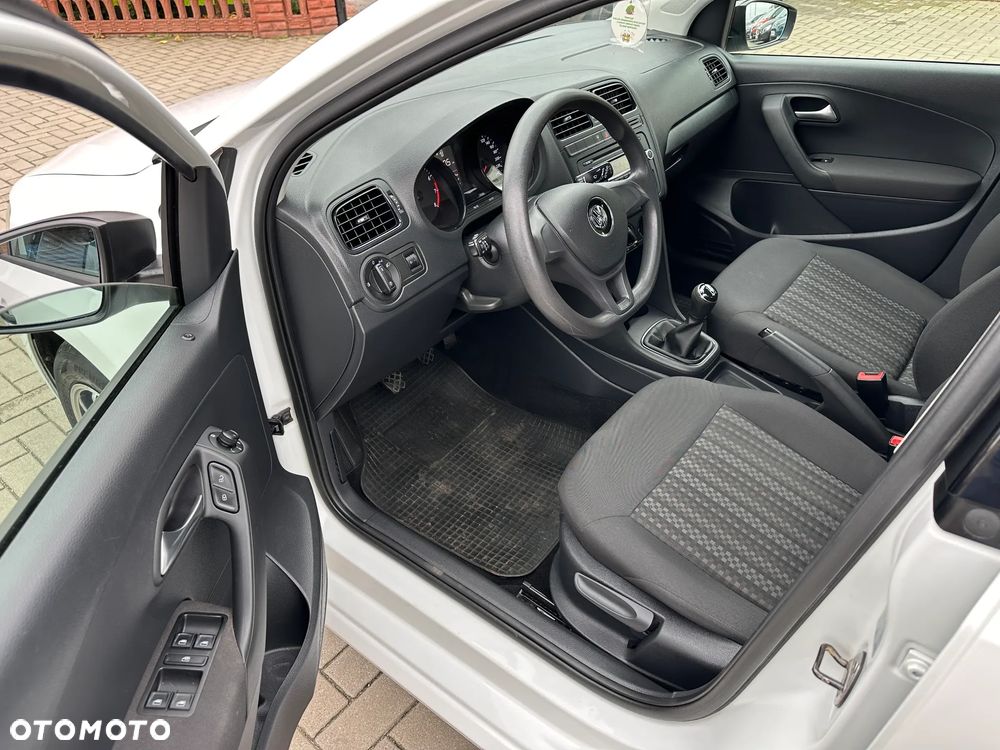 Volkswagen Polo - 6