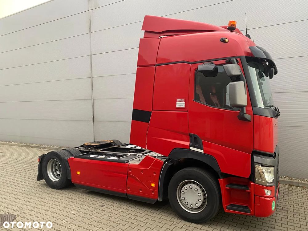 Renault T520 High Cab (Standard) - 8