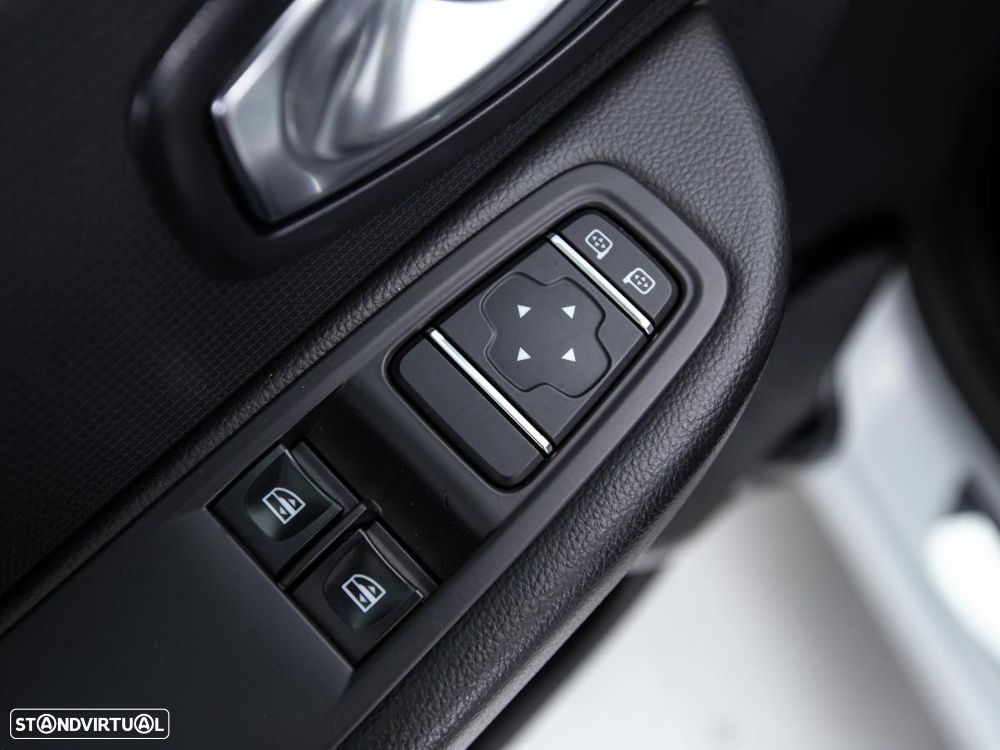 Renault Clio Sport Tourer 1.5 dCi Limited EDition - 13