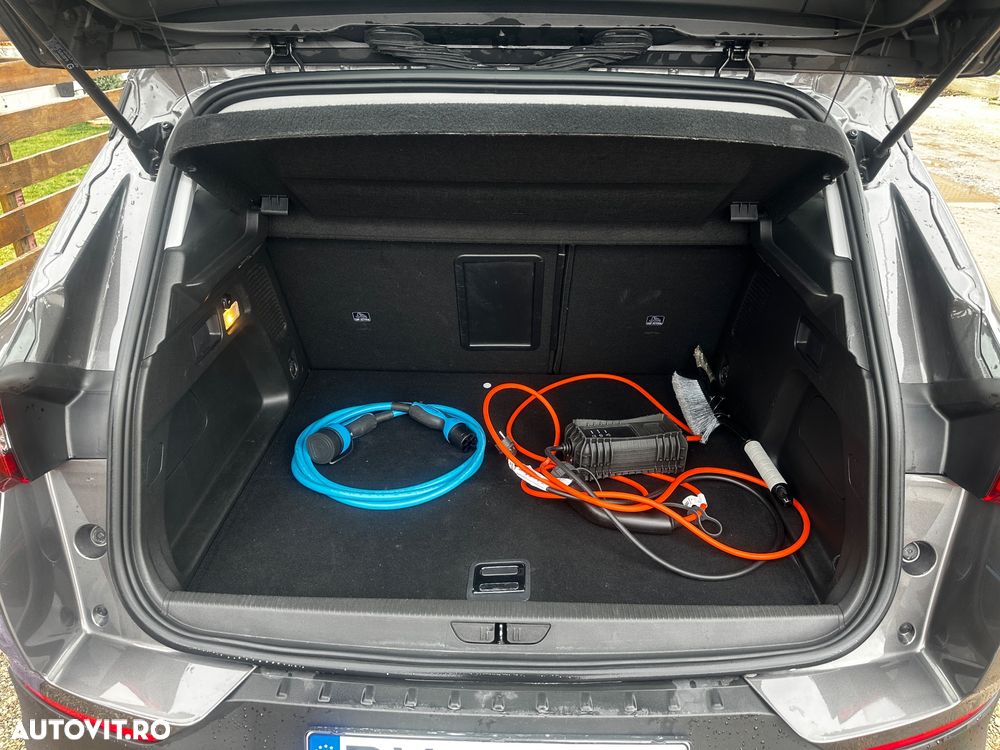 Opel Grandland X Plug-in-Hybrid4 1.6 DI Start/Stop Aut Ultimate - 26