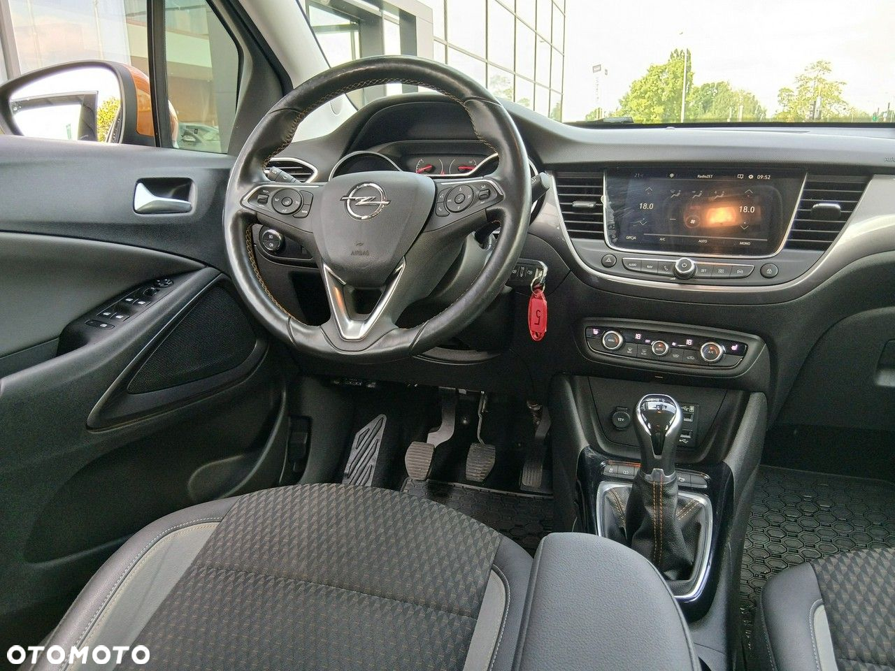 Opel Crossland X - 16