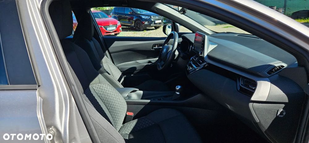 Toyota C-HR Style Selection - 24