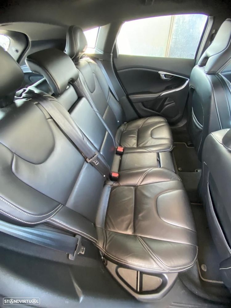 Volvo V40 D4 RDesign - 10