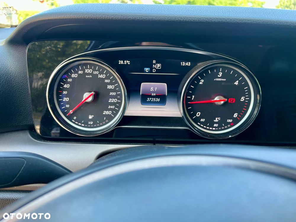 Mercedes-Benz Klasa E 220 d 9G-TRONIC - 7