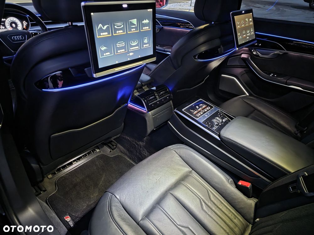 Audi A8 - 7
