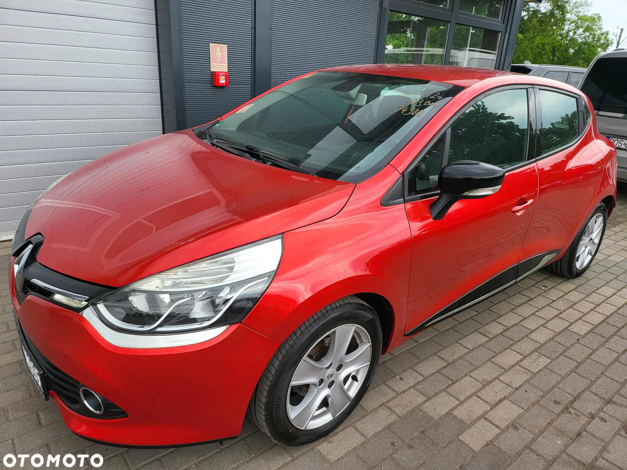 Renault Clio TCe 90 Limited - 19