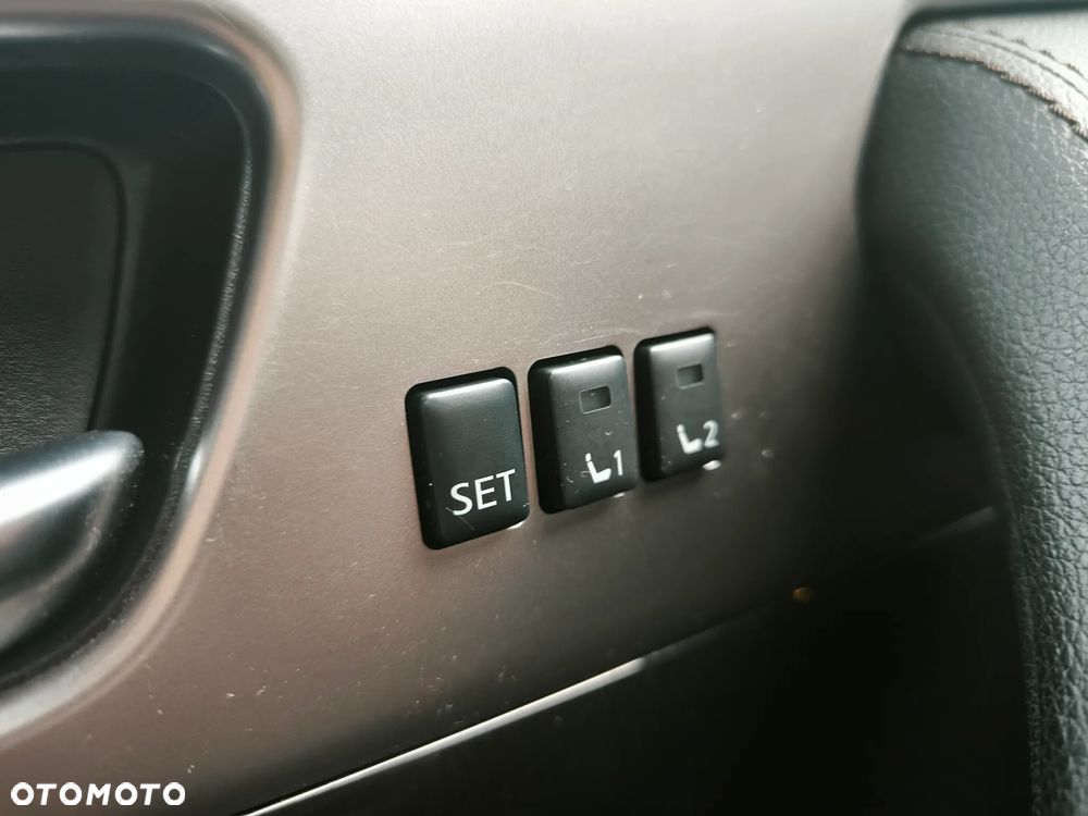 Infiniti QX70 3.0d S Premium - 25