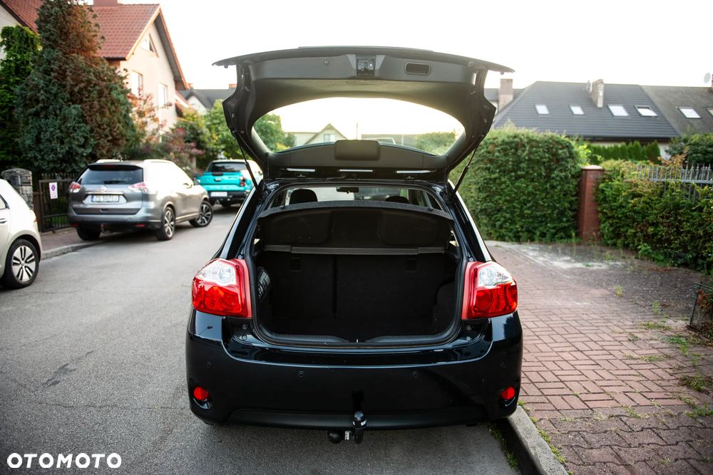 Toyota Auris 1.6 Executive - 13