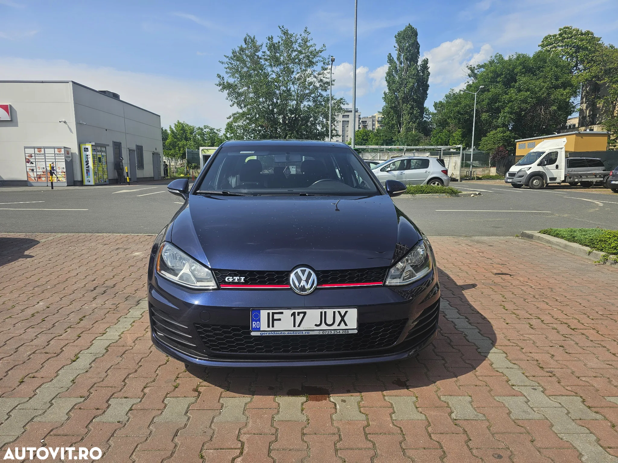 Volkswagen Golf - 3