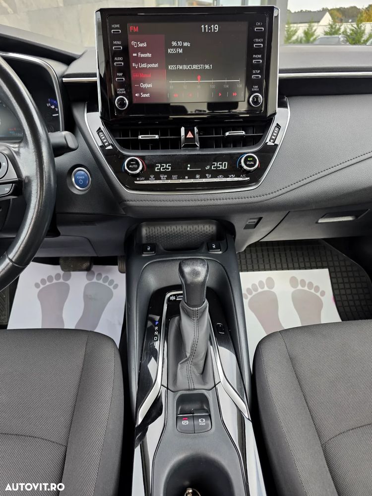 Toyota Corolla Sedan 1.8 HSD Dynamic - 27