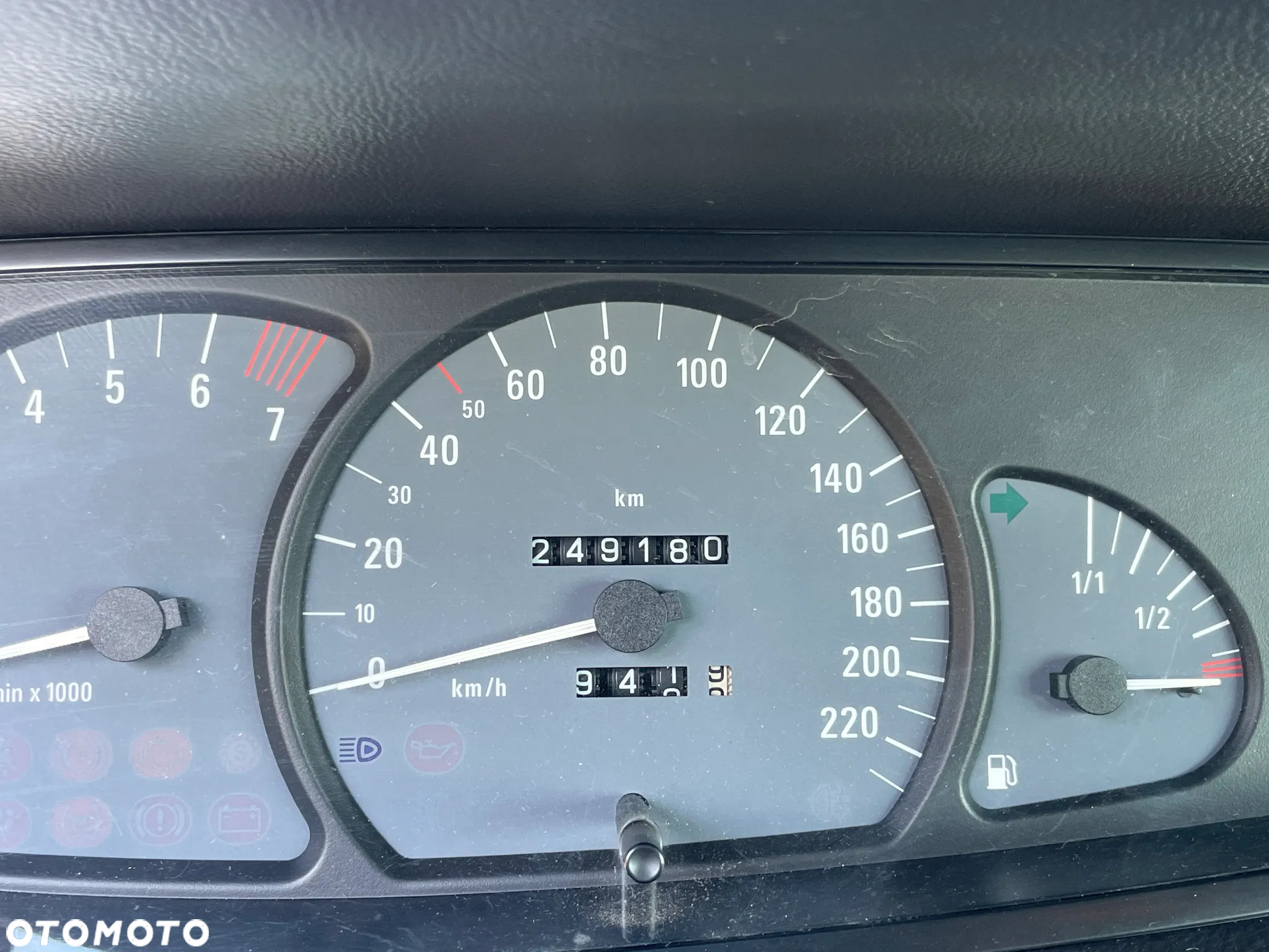 Opel Omega 2.5 Sport - 18