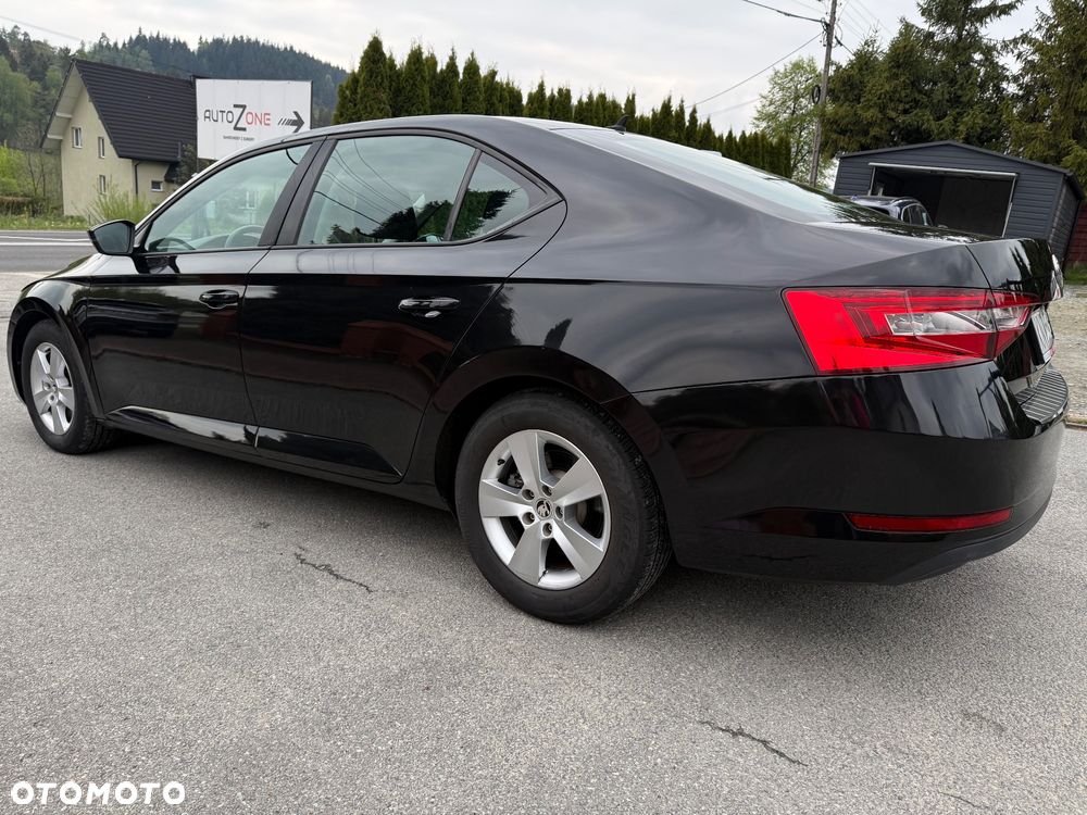 Skoda Superb 2.0 TDI DSG Active - 4