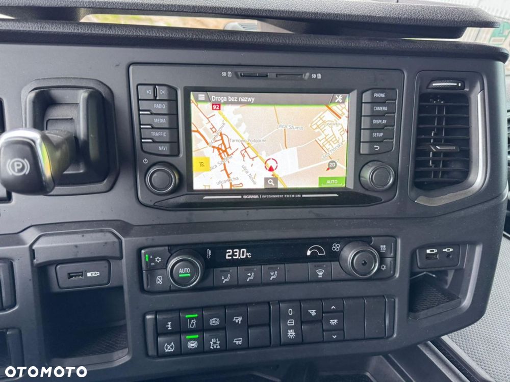 Scania R 460 A4x2NB Hydraulika - 10