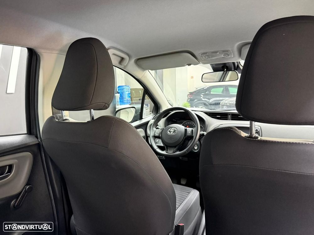 Toyota Yaris 1.0 VVT-i Exclusive - 33