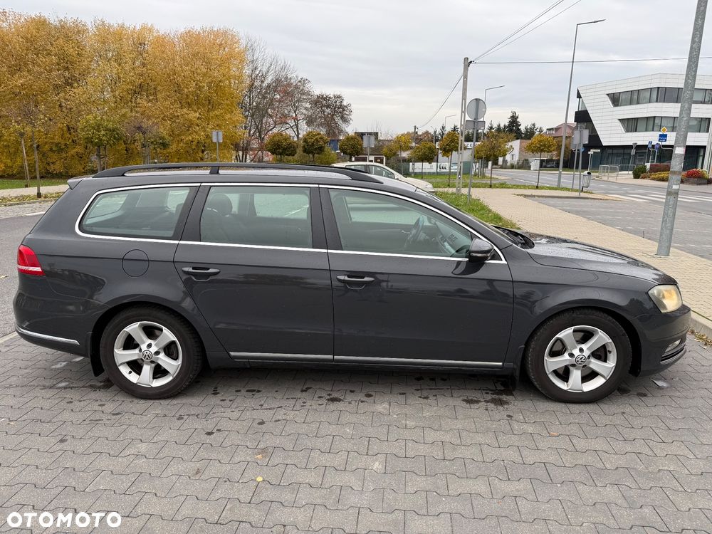 Volkswagen Passat 2011 photo 4