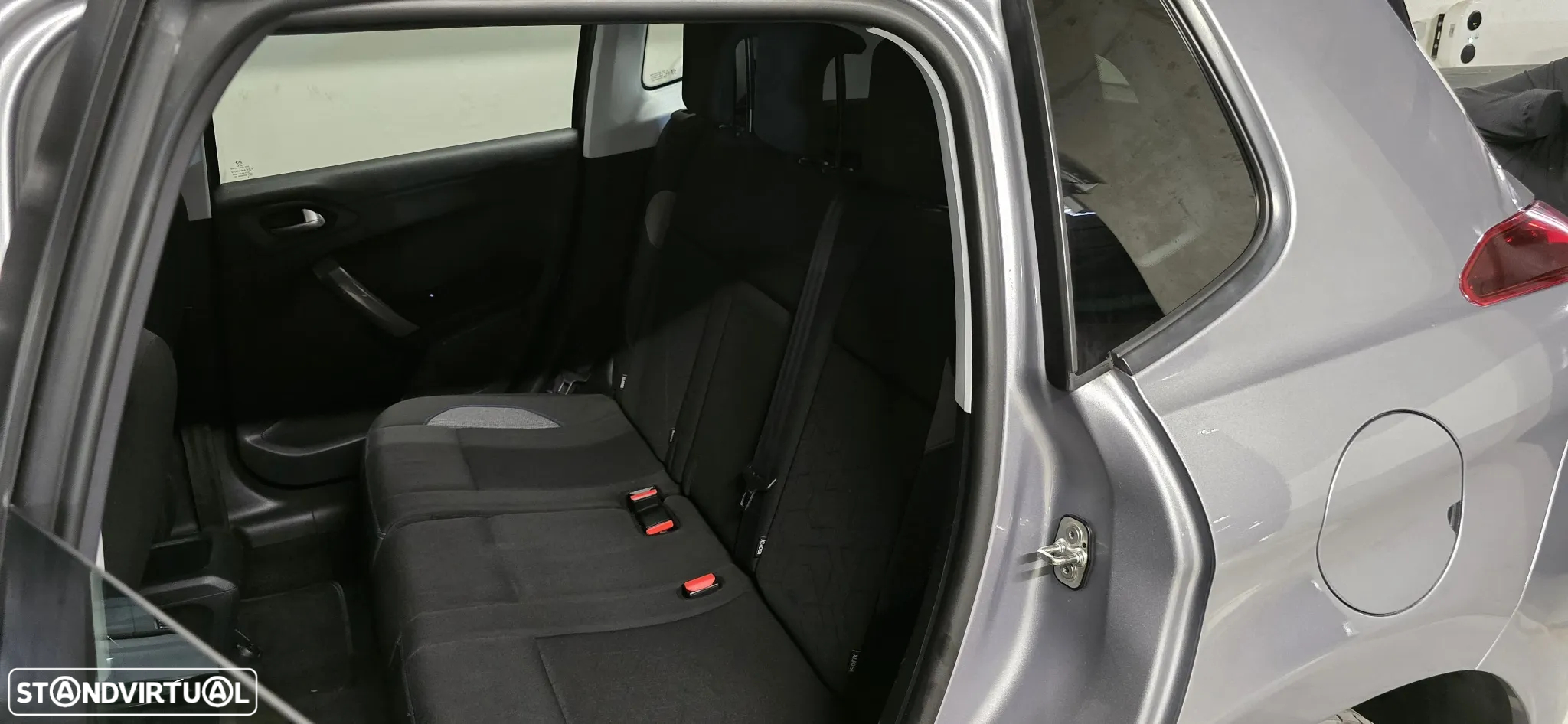 Peugeot 2008 1.5 BlueHDi Style - 18