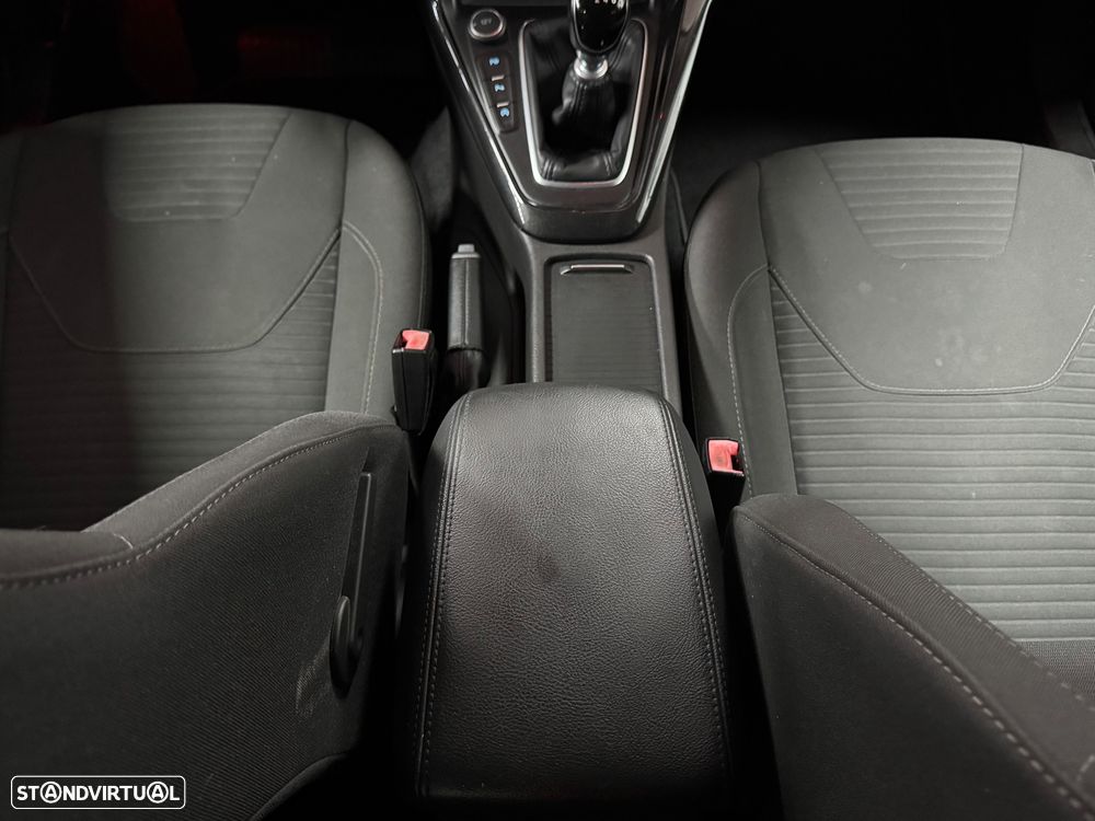 Ford Focus SW 1.5 TDCi Titanium - 28