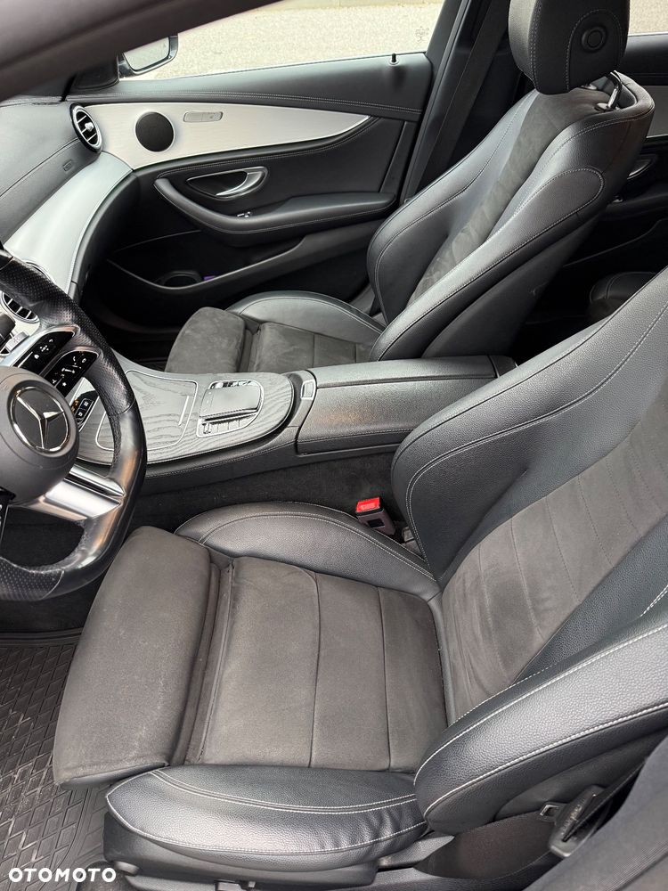 Mercedes-Benz Klasa E - 19