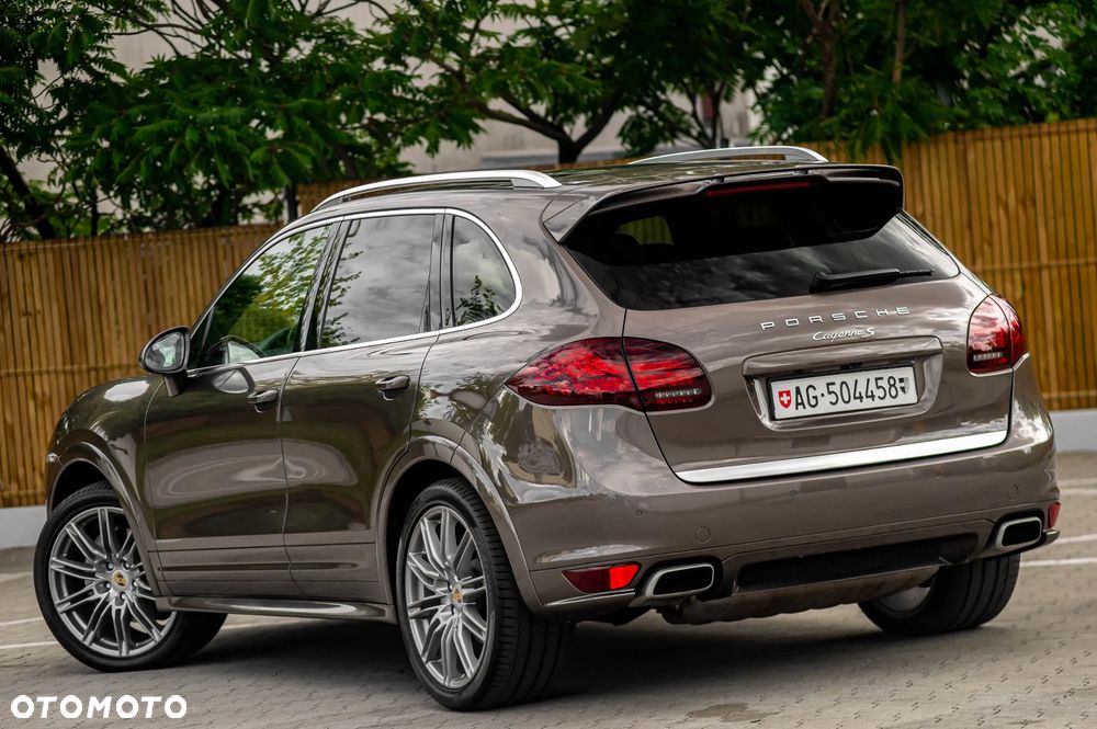 Porsche Cayenne S - 9